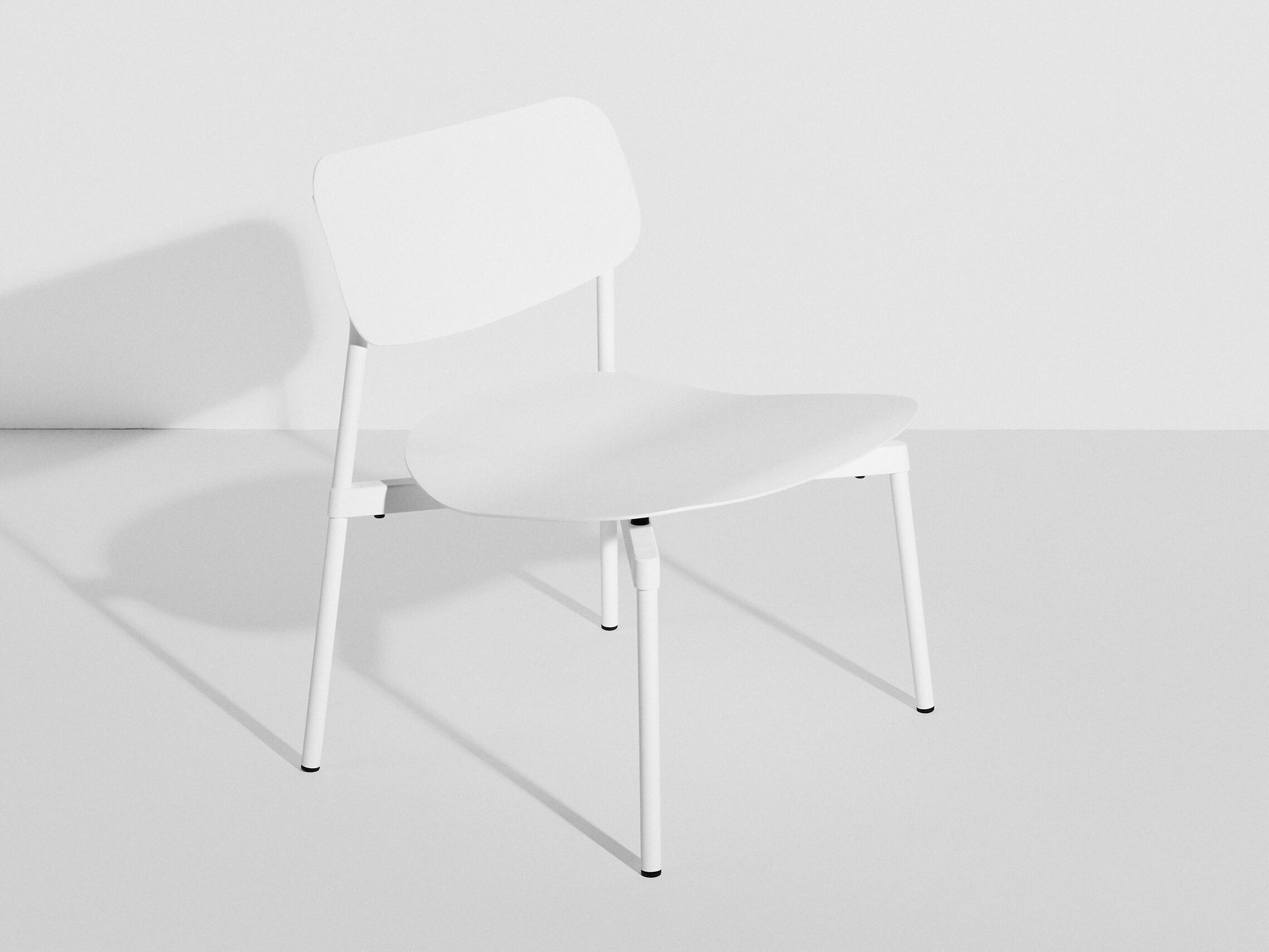 Алюминиевый штабелируемый стул с порошковым покрытием Petite Friture Fromme ARCH-00128934 - Вид №1