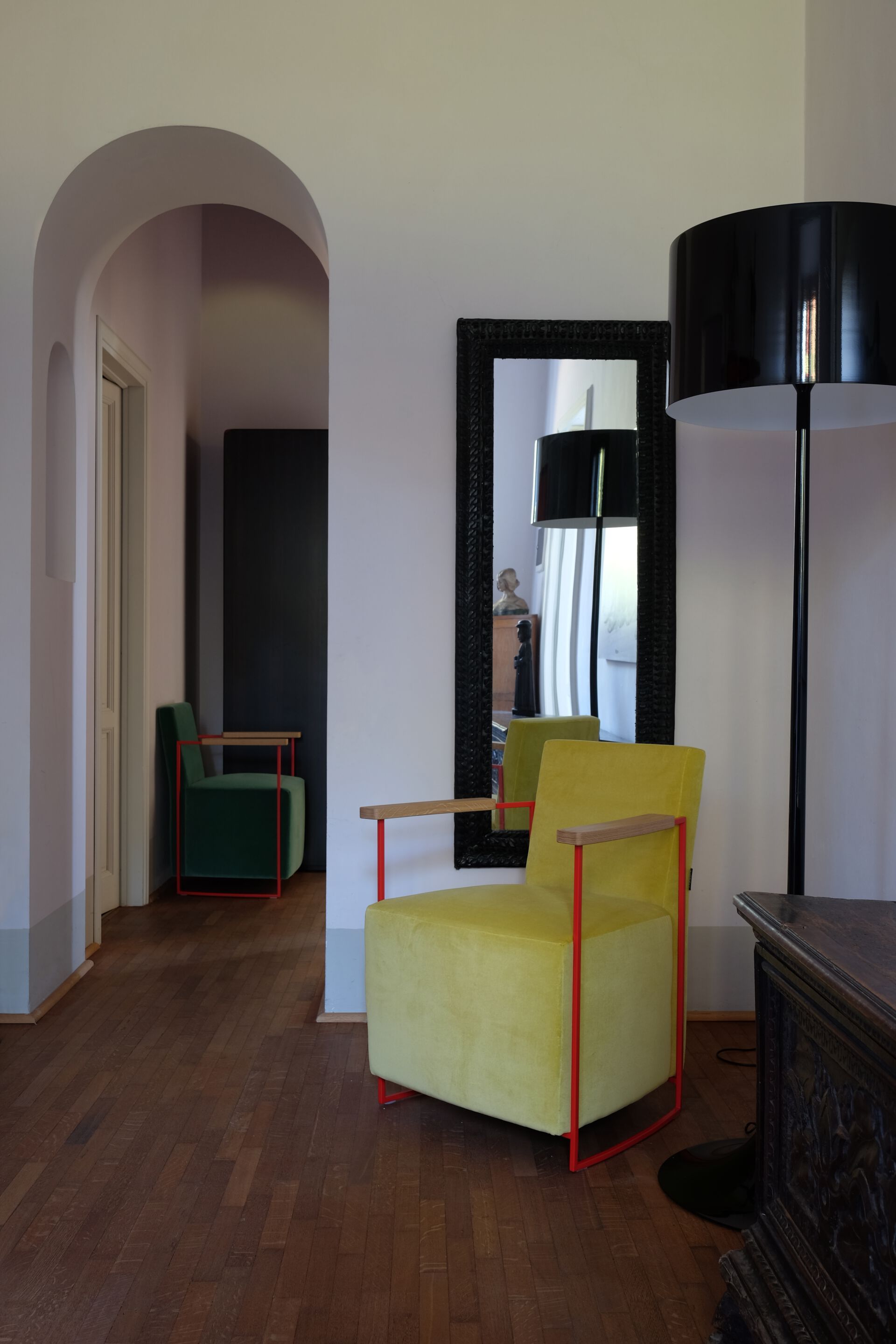 Стальное кресло с подлокотниками EPÒNIMO Gotham ARCH-00120960 - Вид №9