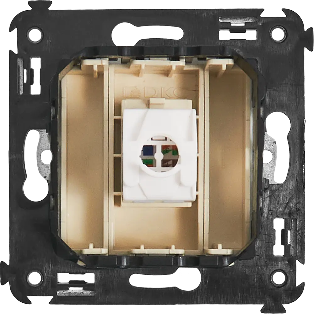 Розетка компьютерная встраиваемая DKC Avanti UTP cat 5 без заземления со шторками цвет ванильная дымка STLM-2037000 - Вид №3