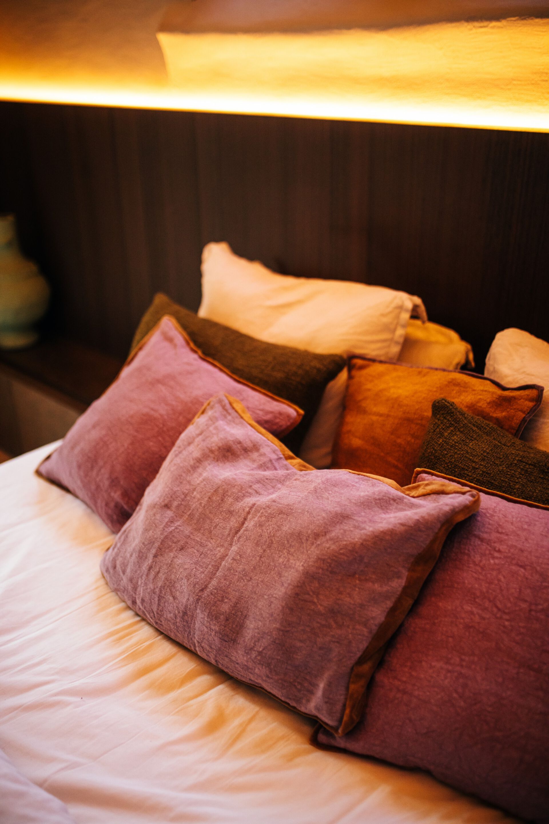 Льняная прямоугольная однотонная подушка POMAX BORDERS ARCH-00106515 - Вид №30