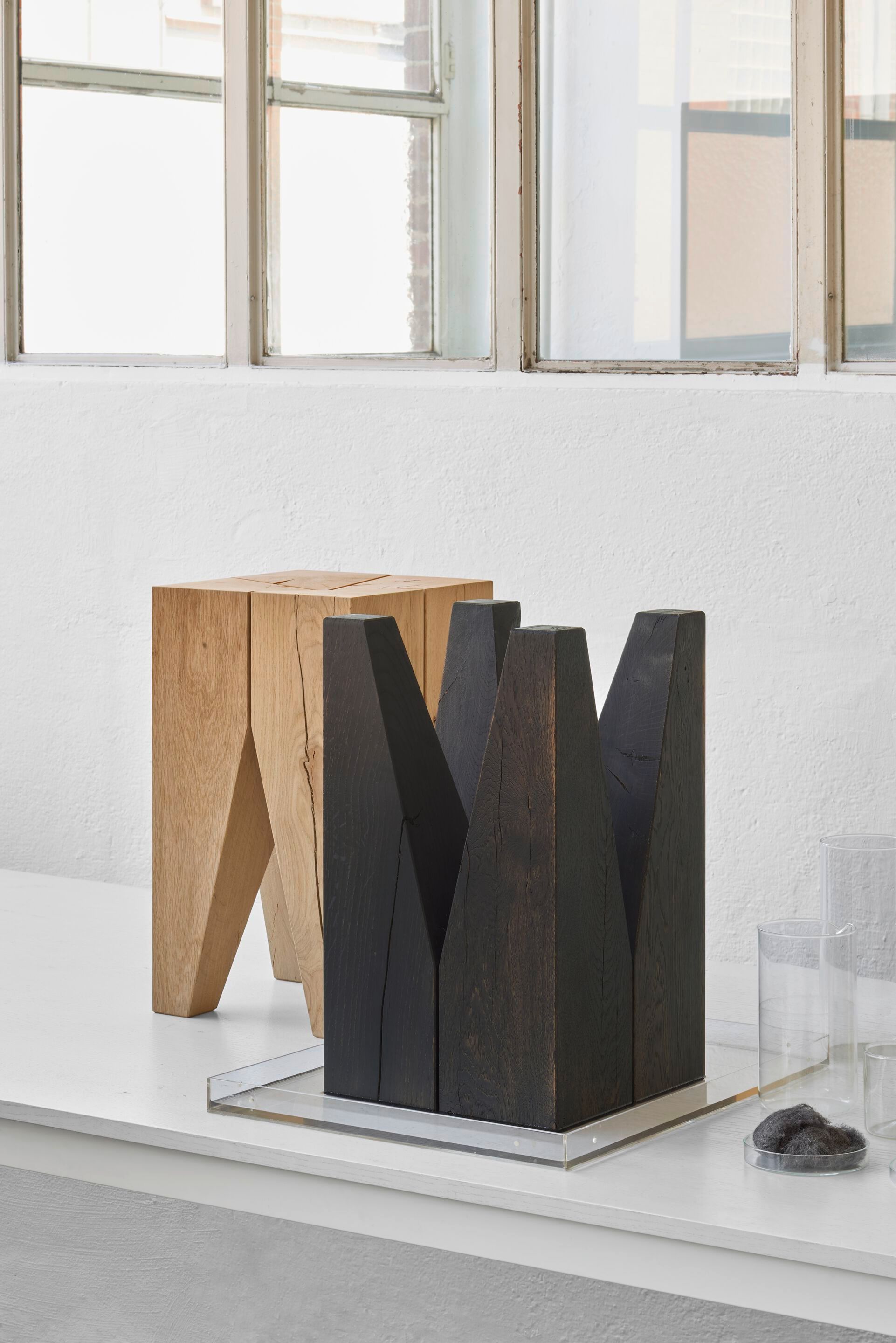 Квадратный журнальный столик из дуба e15 BACKENZAHN BLACK OAK ARCH-00032830 - Вид №8