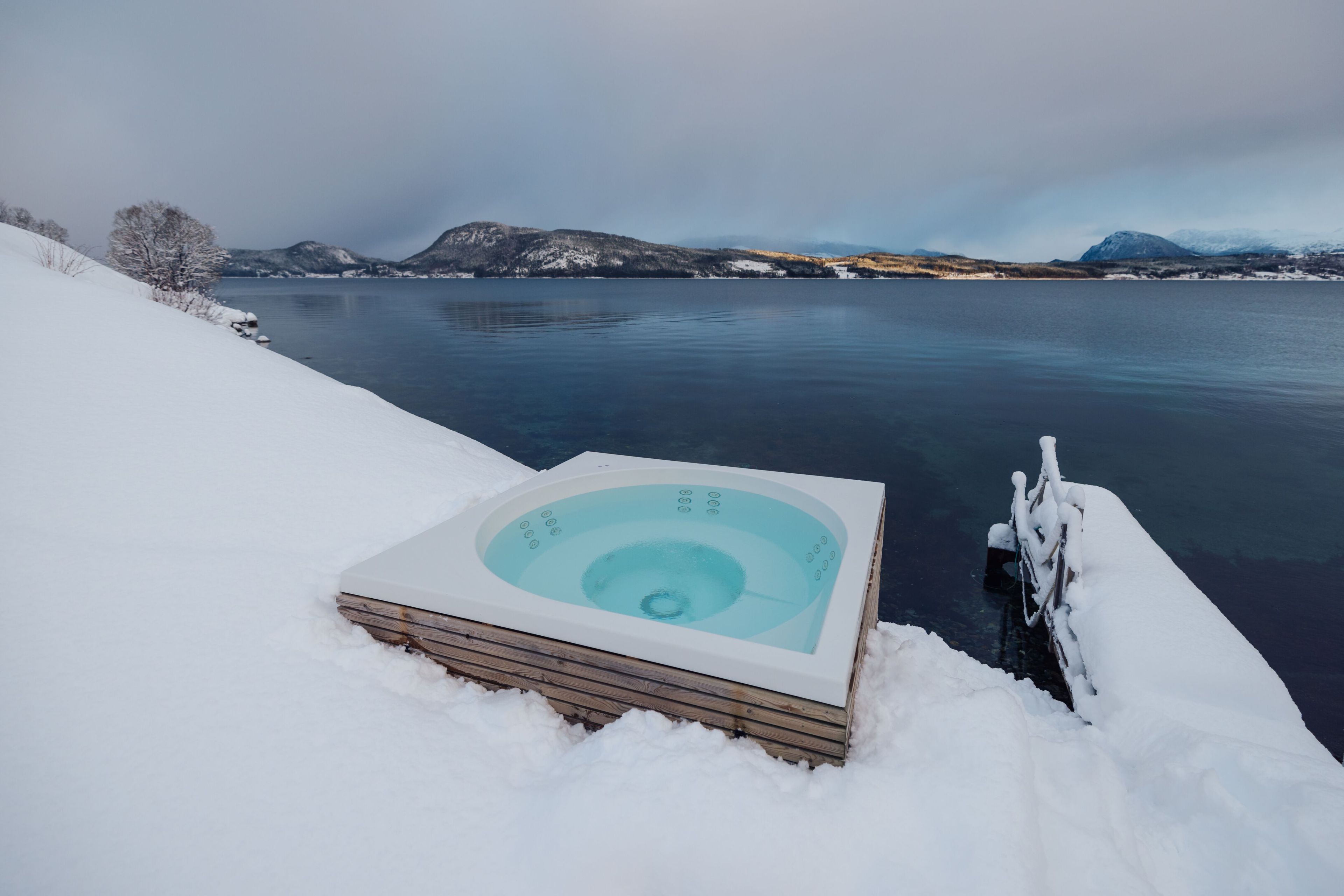 Открытый джакузи акриловые мини-бассейн Drop VUOLLE ARCH-00027102 - Вид №2