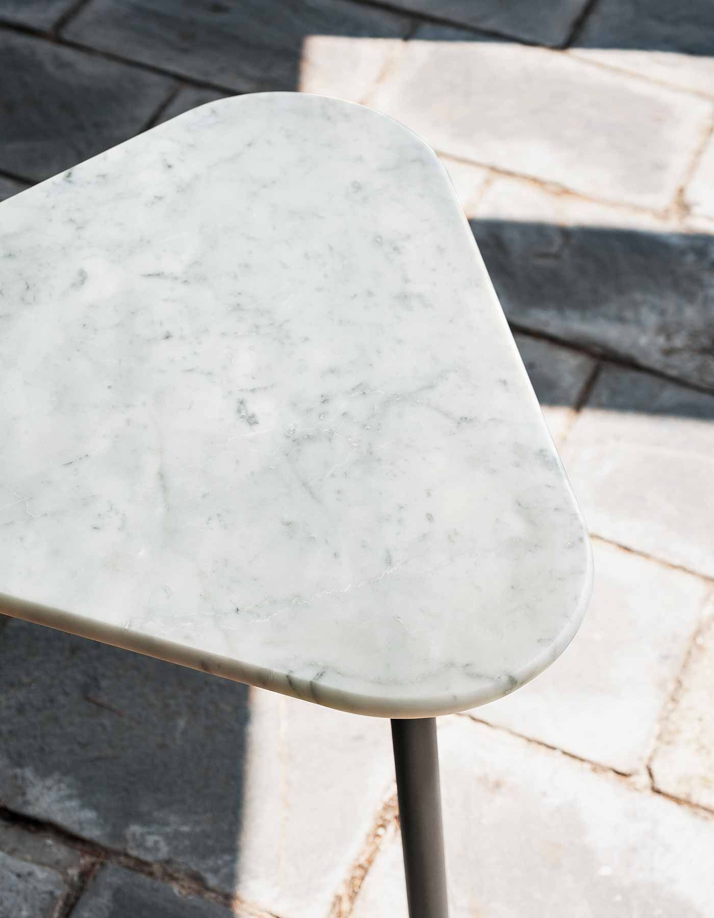 Треугольный журнальный столик для сада RODA Piper ARCH-00117681 - Вид №3