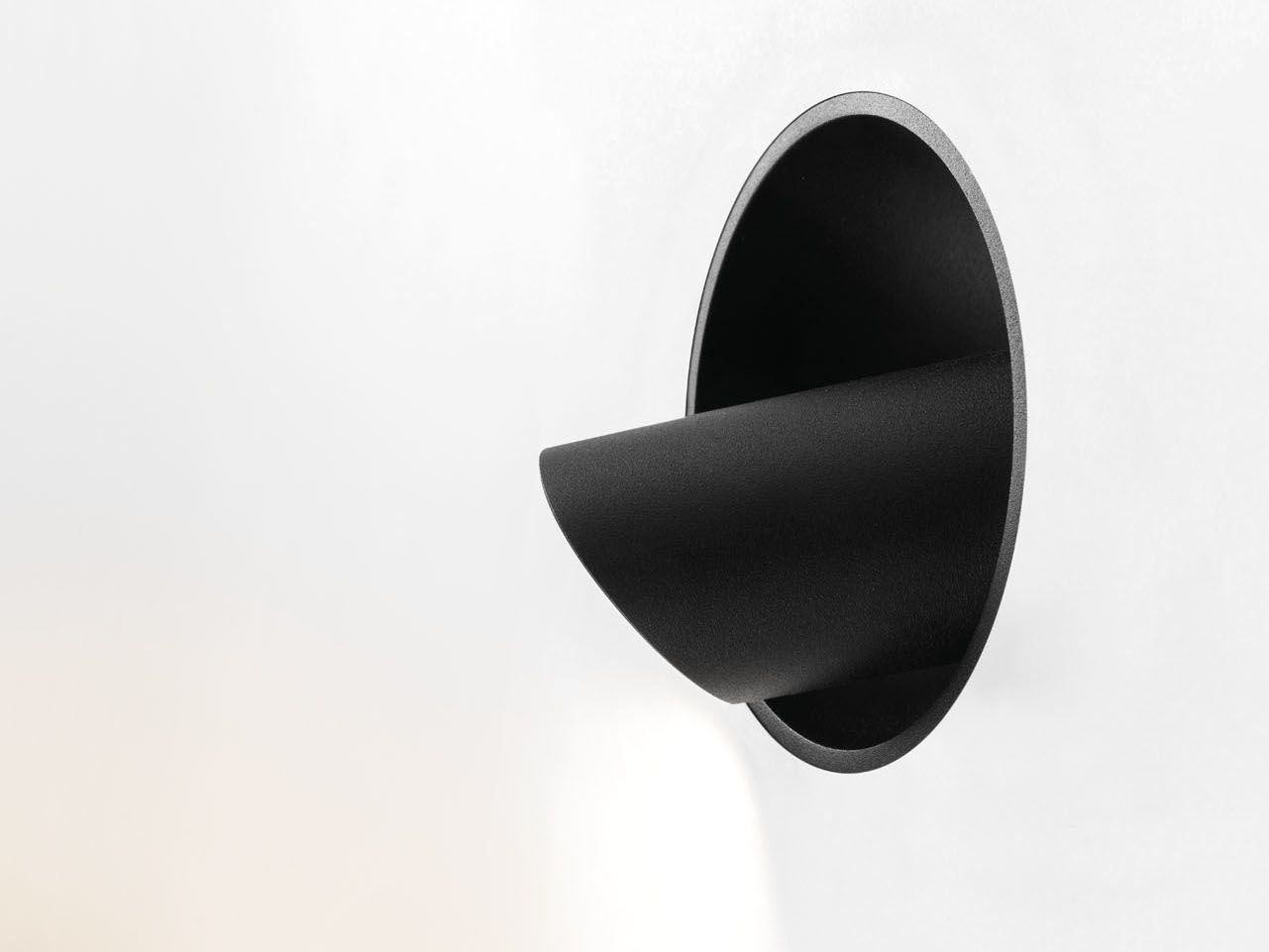 Алюминиевый светодиодный светильник с порошковым покрытием Modular Lighting Instruments ARCH-00013868 - Вид №2