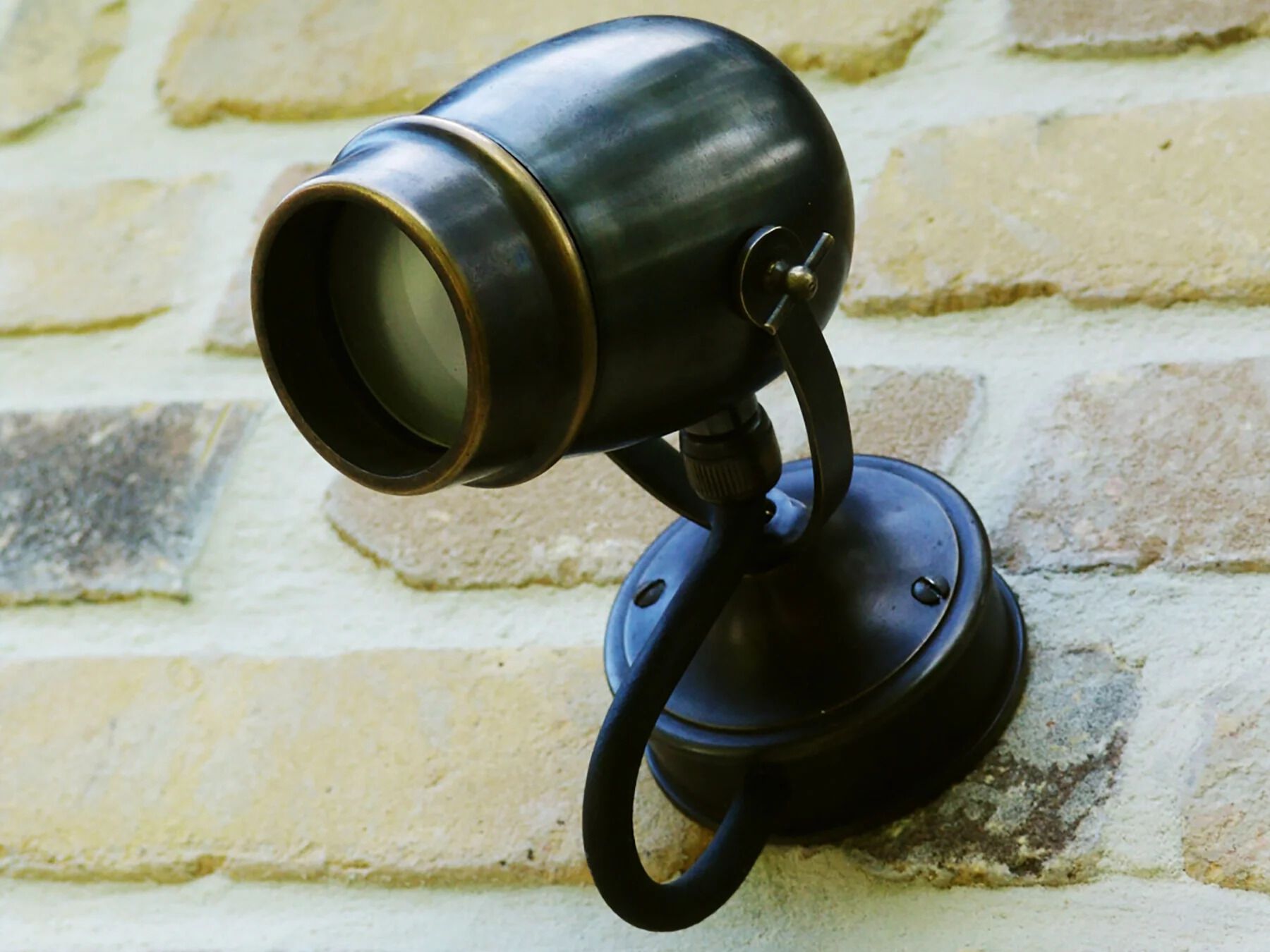 Наружная потолочная лампа / латунная наружная настенная лампа Authentage Lighting Micro ARCH-00117921 - Вид №1