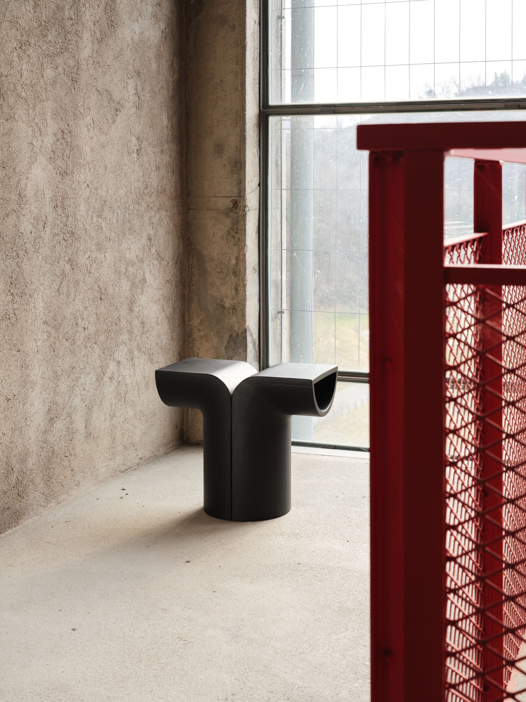 Бетонный журнальный столик / табурет PULKRA Anthos ARCH-00020831 - Вид №2