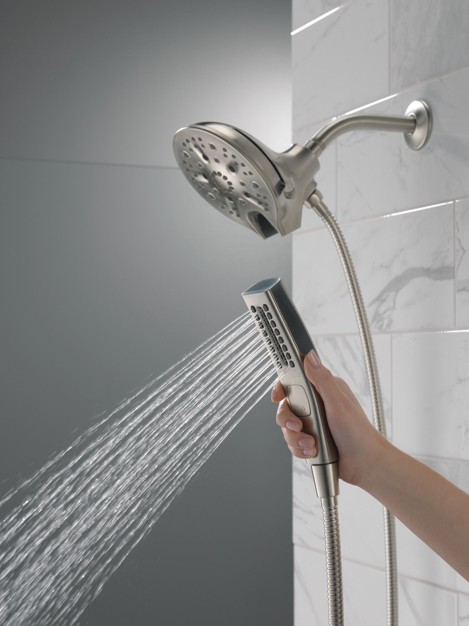 58620-SS25-PK In2ition® H2Okinetic® Душ два в одном с 5 настройками Delta Faucet Universal Showering Нержавеющая сталь  - Вид №6