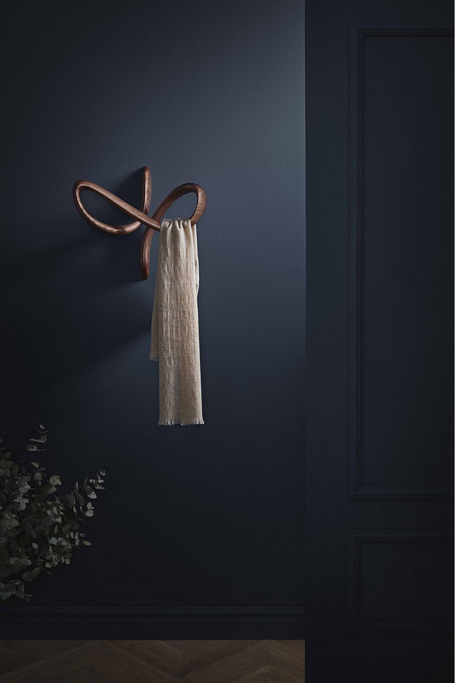 053341 Вешалка Vertigo Nomon Escultura 