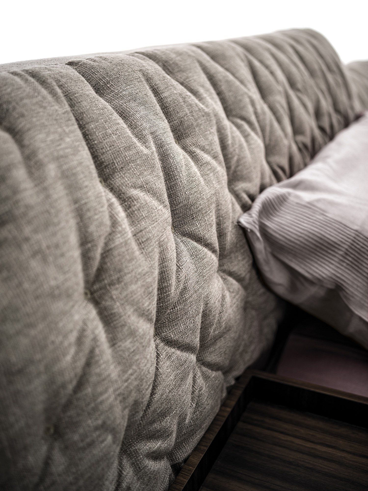 Двуспальная кровать с капитонным изголовьем Frigerio ARCH-00109142 - Вид №4