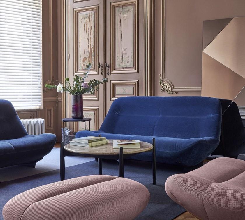 Ligne Roset Круглый журнальный столик из стали и дерева с контейнерным отсеком  19980115  - Вид №1