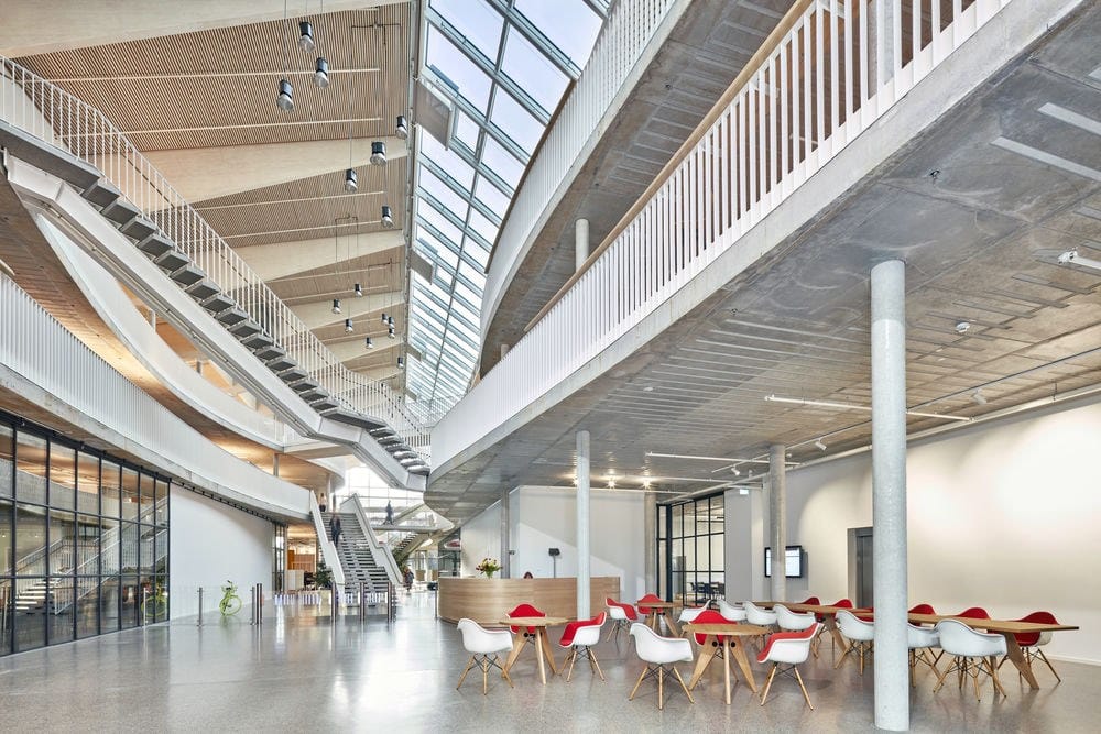 Мягкий тканевый стул с подлокотниками VITRA Eames Plastic Chair ARCH-00061576 - Вид №9