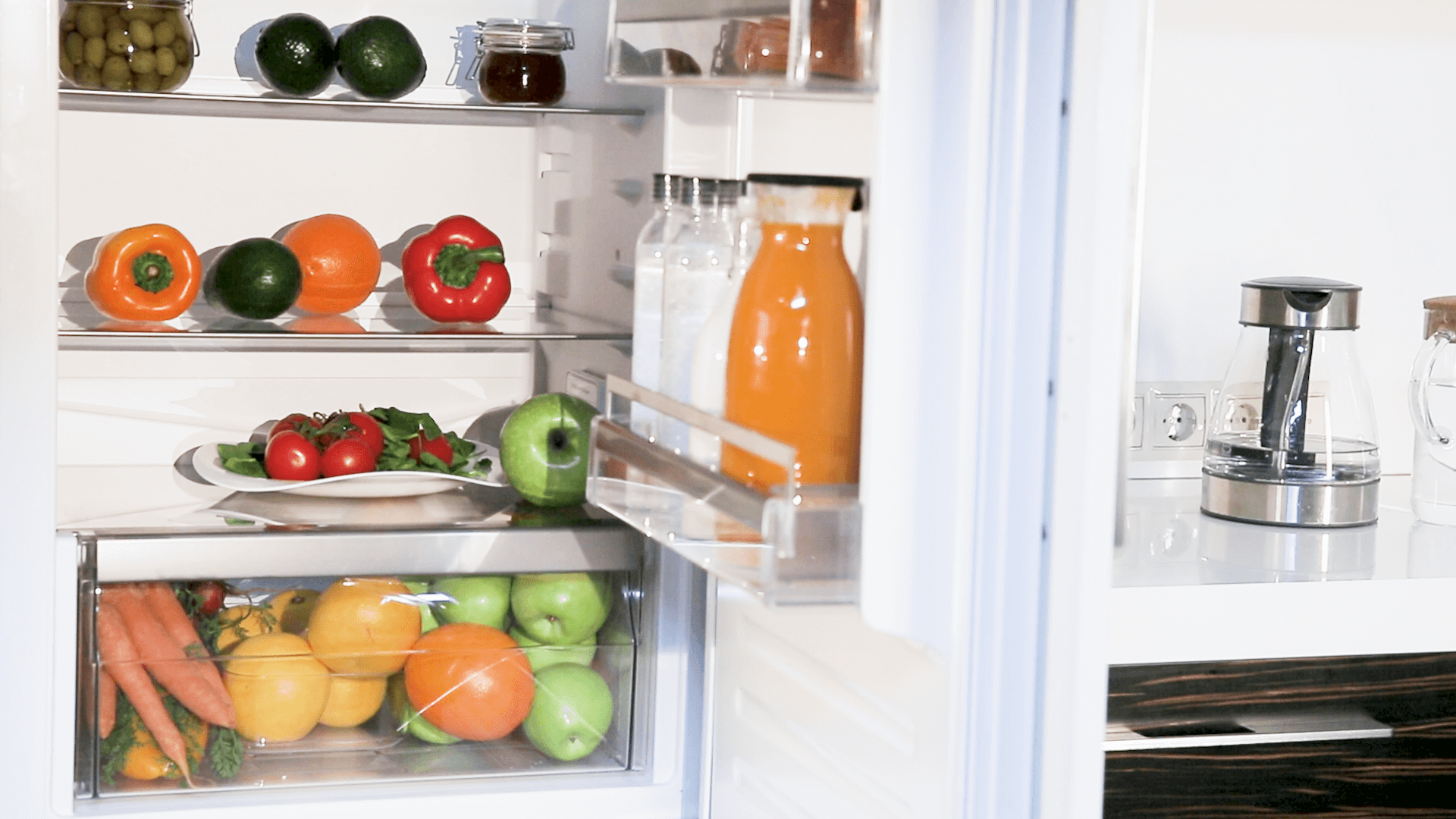 ART 9813/A++ SFS Встраиваемые холодильники / высота 193,5 см. объем 310 л. (230 л /80 л), 6th sense fresh control - система автоматического контроля и регулирования уровня влажности в холодильном отделении, электронное управление с сенсорным управлением Santreyd  - Вид №10