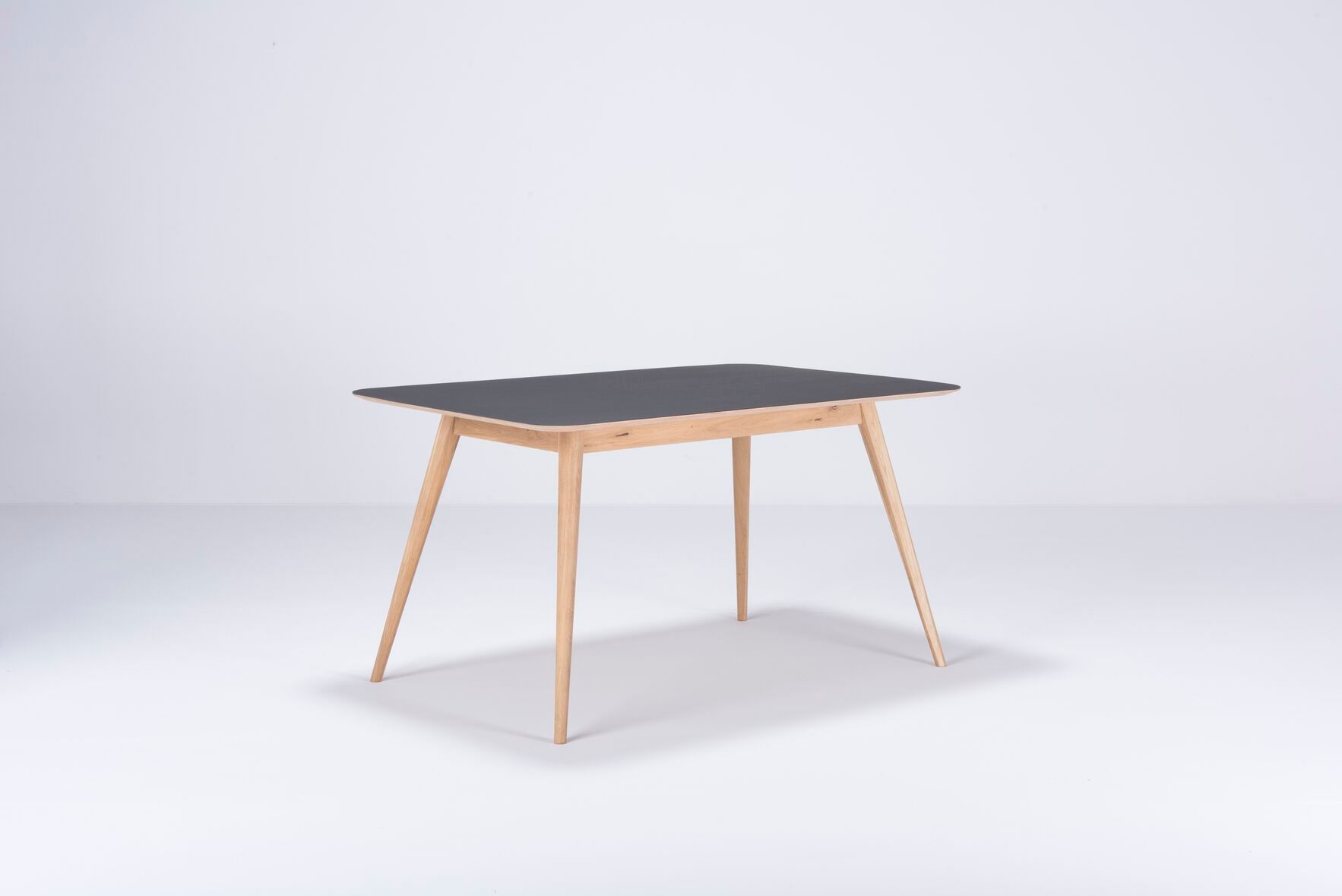 Прямоугольный дубовый стол Gazzda Stafa ARCH-00109634 - Вид №4