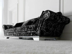 CorteZari 3-х местный тканевый диван Zoe silver