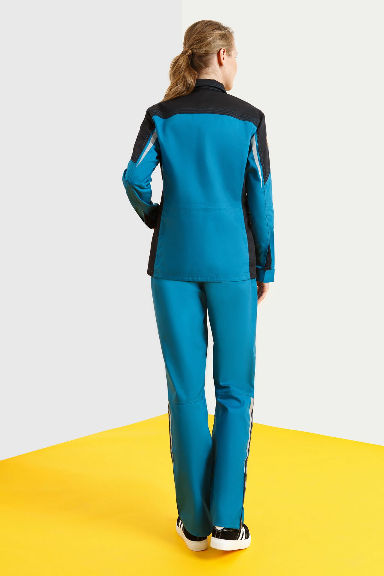 5027159 Костюм  женский аквамарин черный STATUS  Женская размер 56-58/170-176  - Вид №17