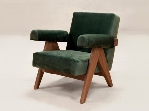 Тканевое кресло с подлокотниками