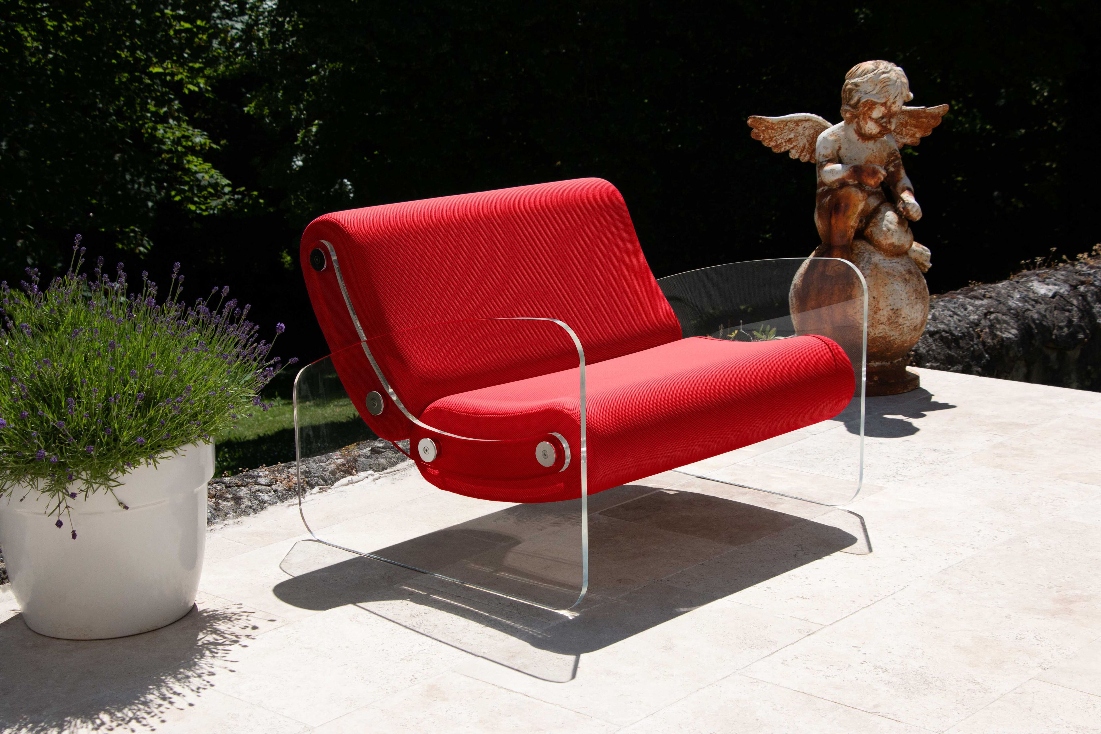 Кресло из ПММА и ткани с подлокотниками KUUMO MW03 ARCH-00087591