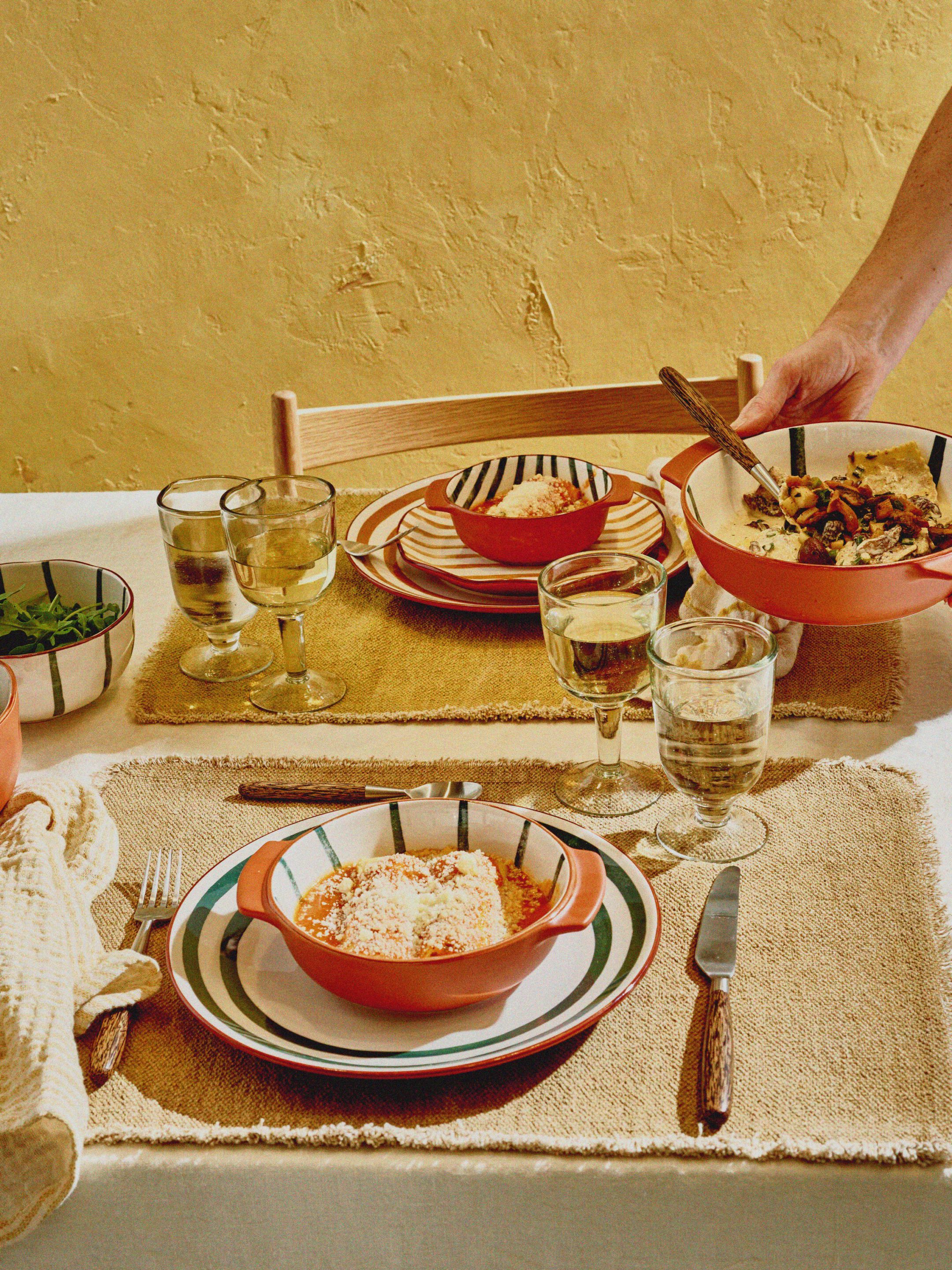 Фарфоровая плоская тарелка POMAX Миконос ARCH-00008932 - Вид №2