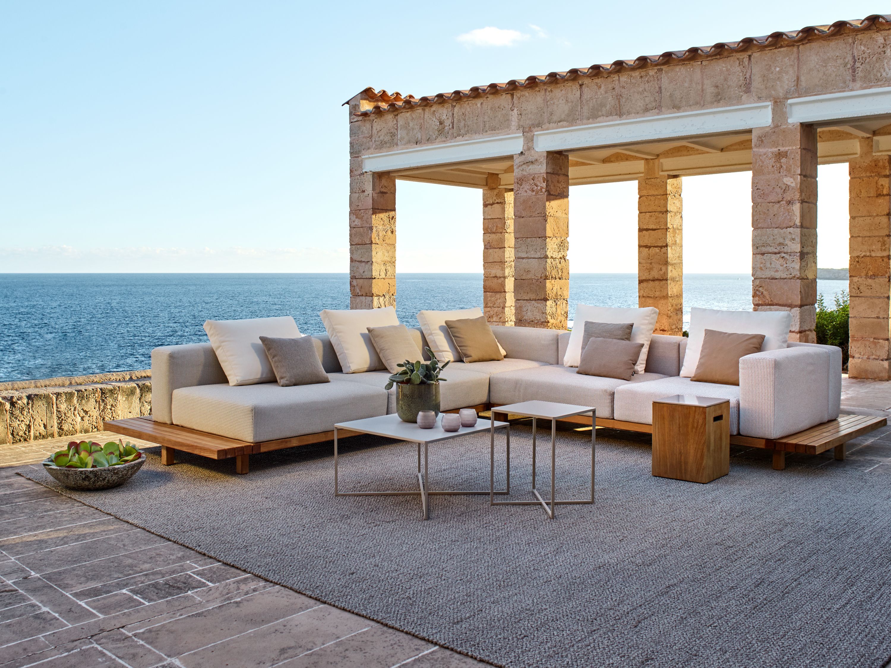 Алюминиевый квадратный низкий журнальный столик с порошковым покрытием TRIBÙ Natal Alu ARCH-00141607