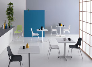 Квадратный стол для контракта на основе спиц