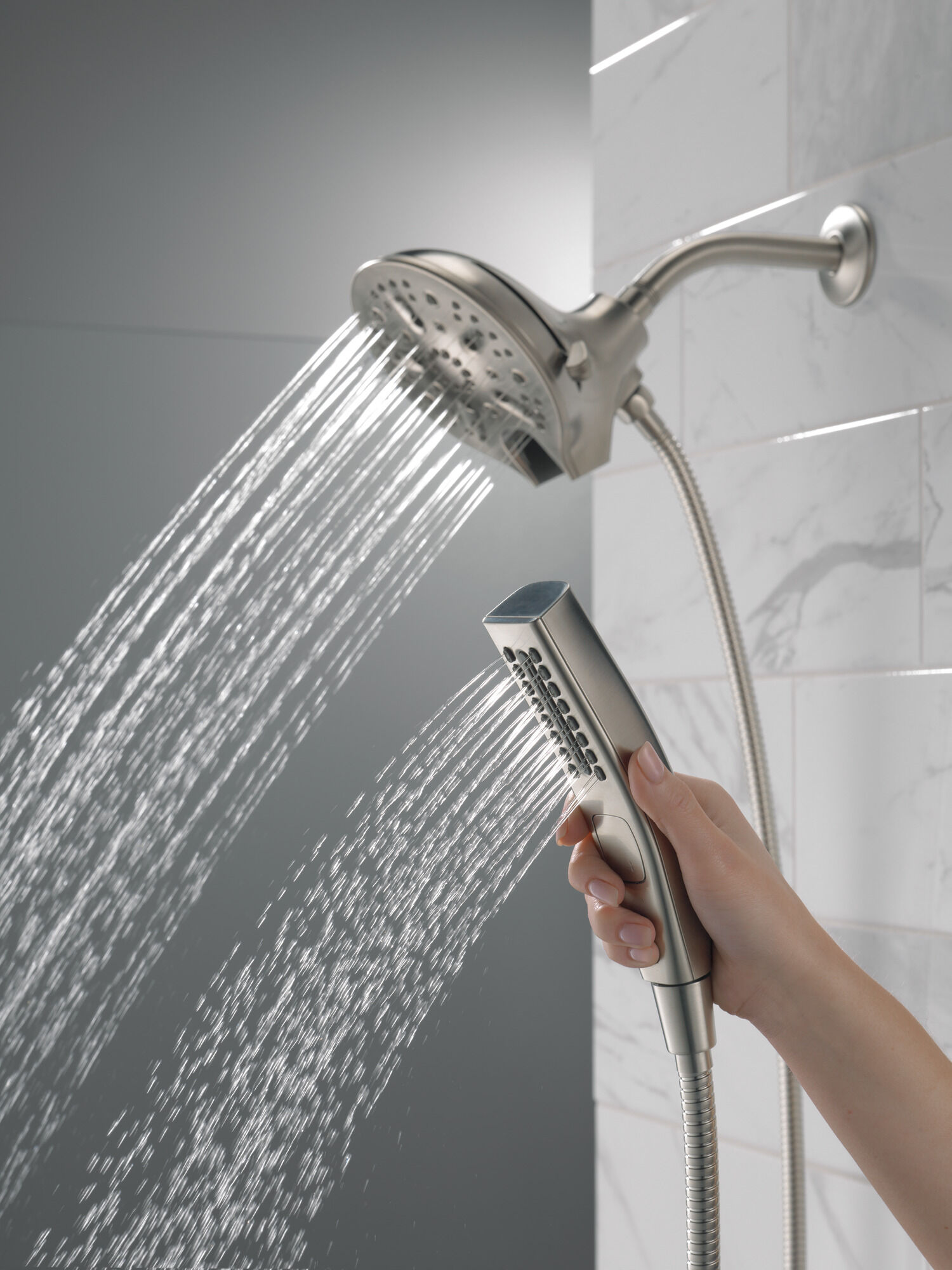 58620-SS25-PK In2ition® H2Okinetic® Душ два в одном с 5 настройками Delta Faucet Universal Showering Нержавеющая сталь  - Вид №7