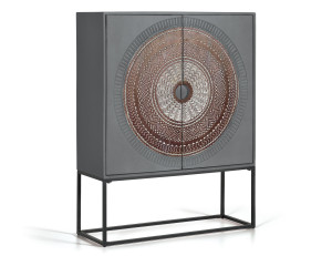 Сервант из манго с распашными дверцами