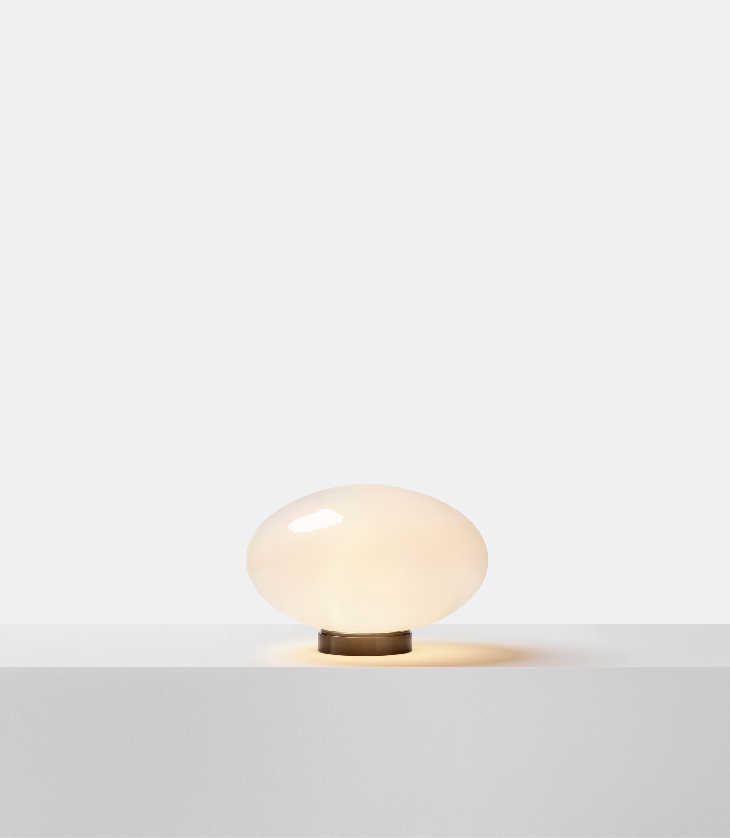 Стеклянная светодиодная настольная лампа с регулируемой яркостью Ross Gardam Aeris ARCH-00122460 - Вид №22