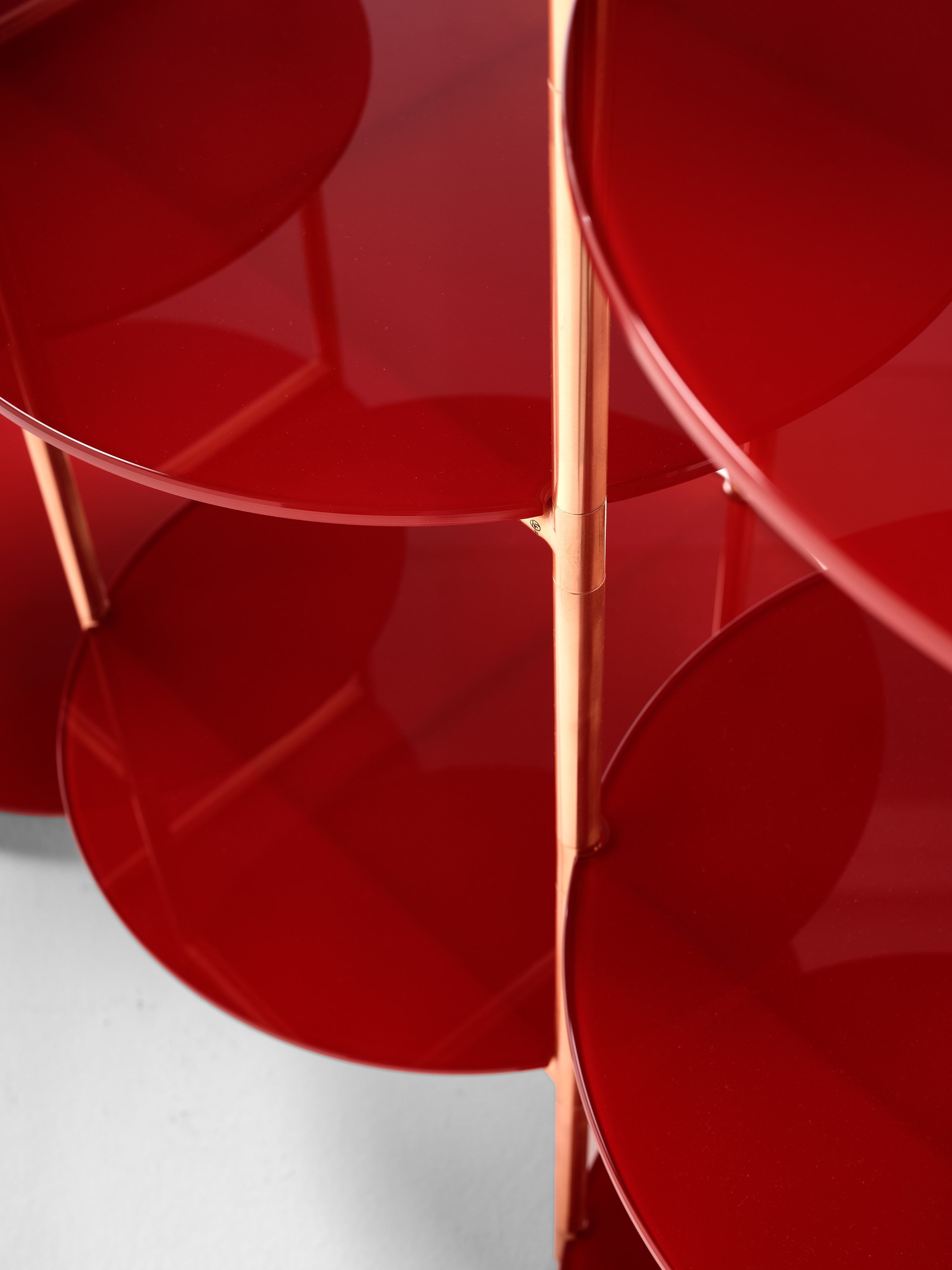 Книжный шкаф из меди с хрустальными столешницами EPÒNIMO Long Playing ARCH-00063939 - Вид №3