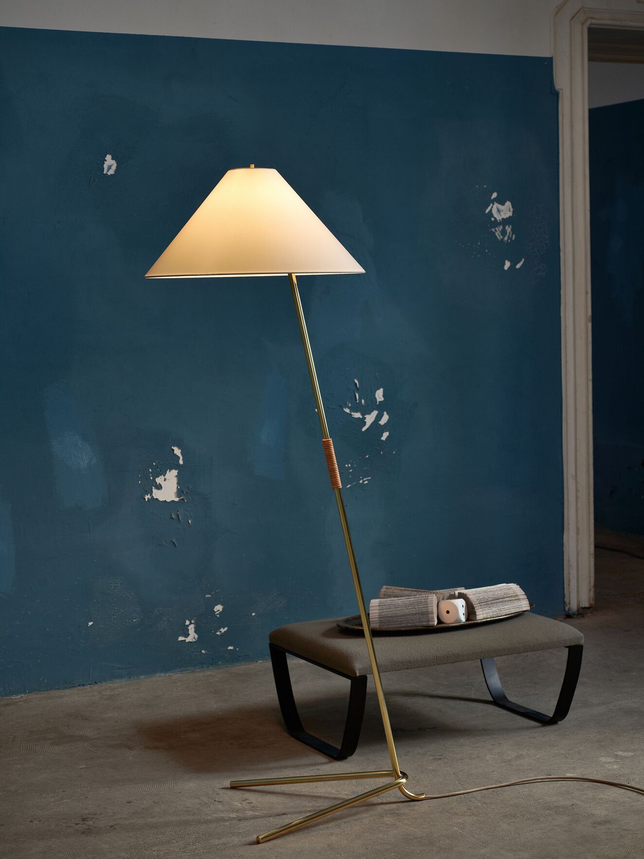 Торшер из металла и шелка Kalmar Hase ARCH-00032244 - Вид №5