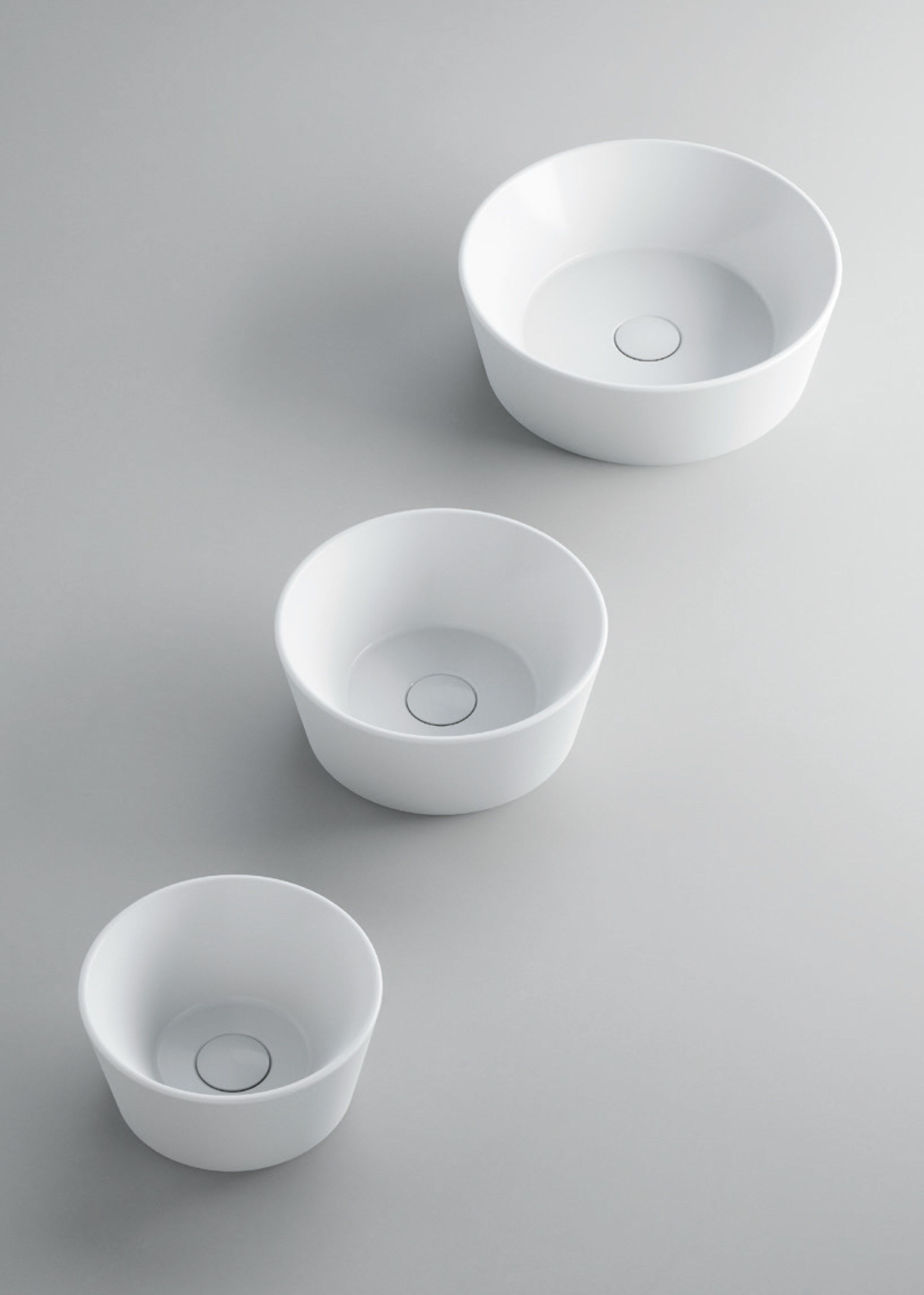 Керамическая раковина с одной круглой столешницей Azzurra Ceramica форма ARCH-00088032 - Вид №5