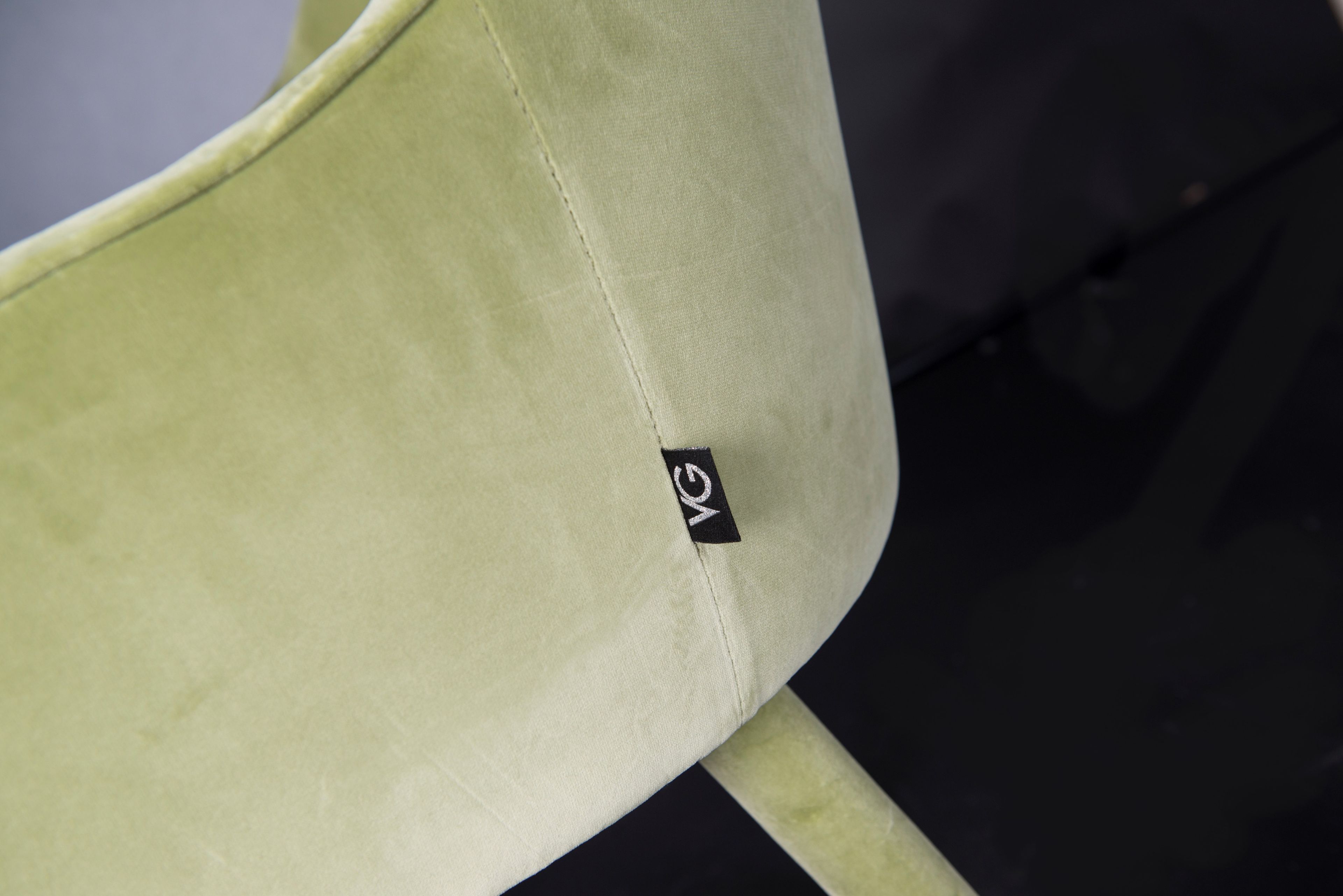 Мягкий бархатный стул с подлокотниками Vgnewtrend iSaloni ARCH-00013997