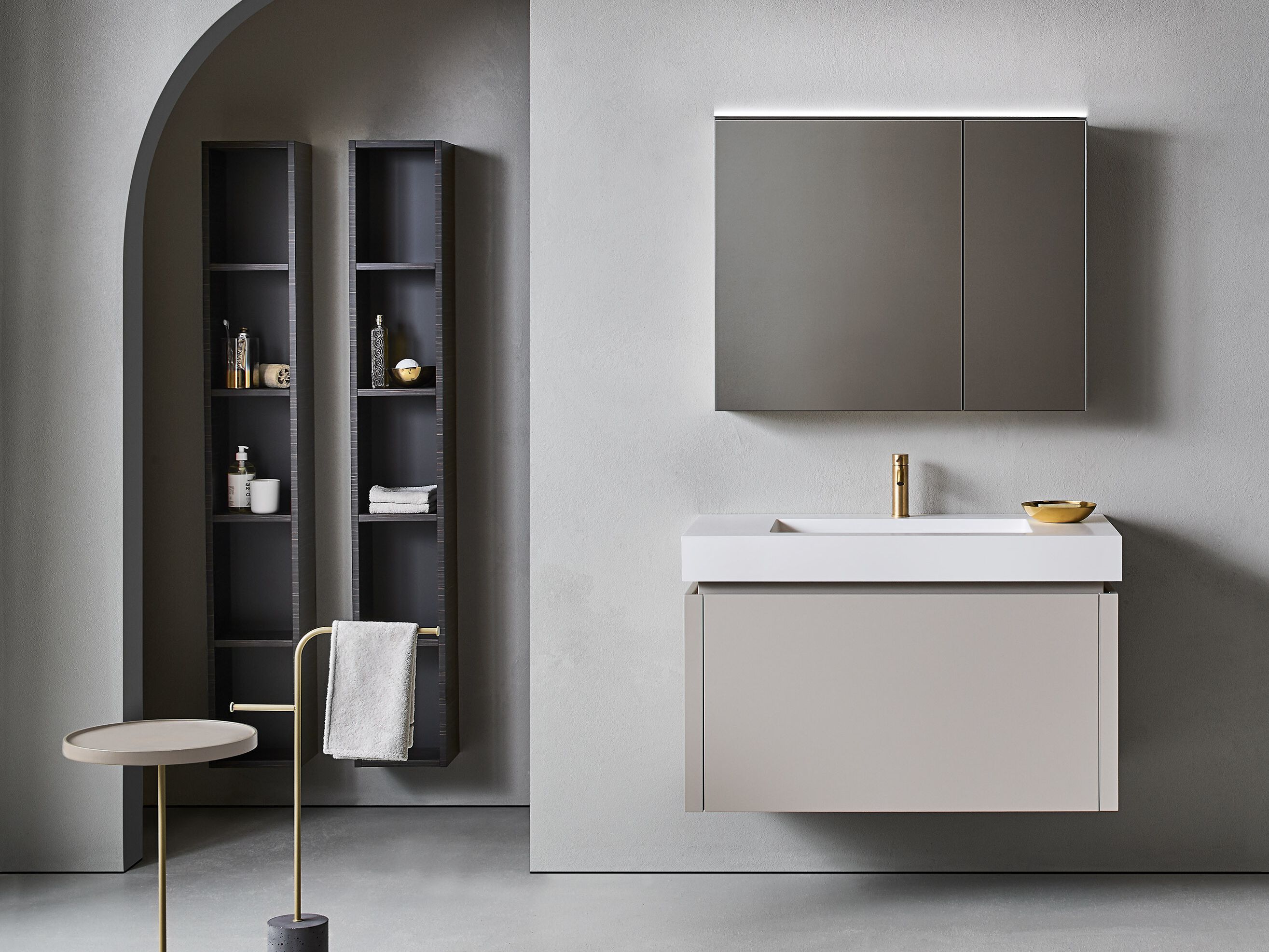 Состав ванной комнаты с раковиной и колоннами Pirovano Square ARCH-00025597