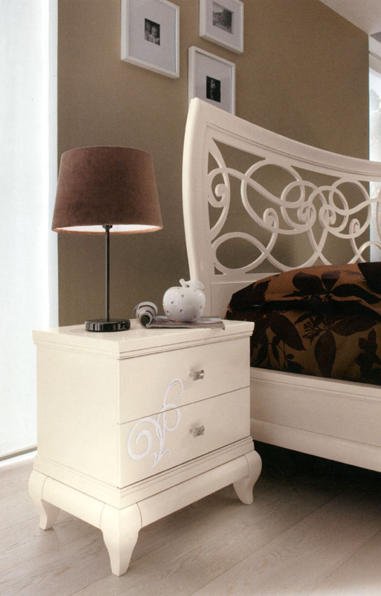 Тумбочка Miro MIRANDOLA D4120 Daniel