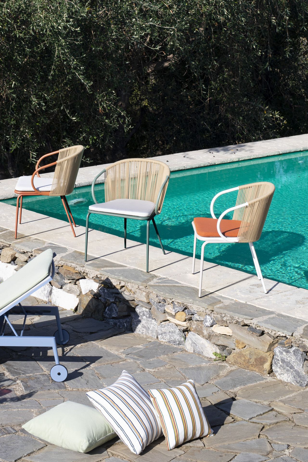 Стальной стул с порошковым покрытием с мягким сиденьем BABEL D Kissi ARCH-00023241 - Вид №3