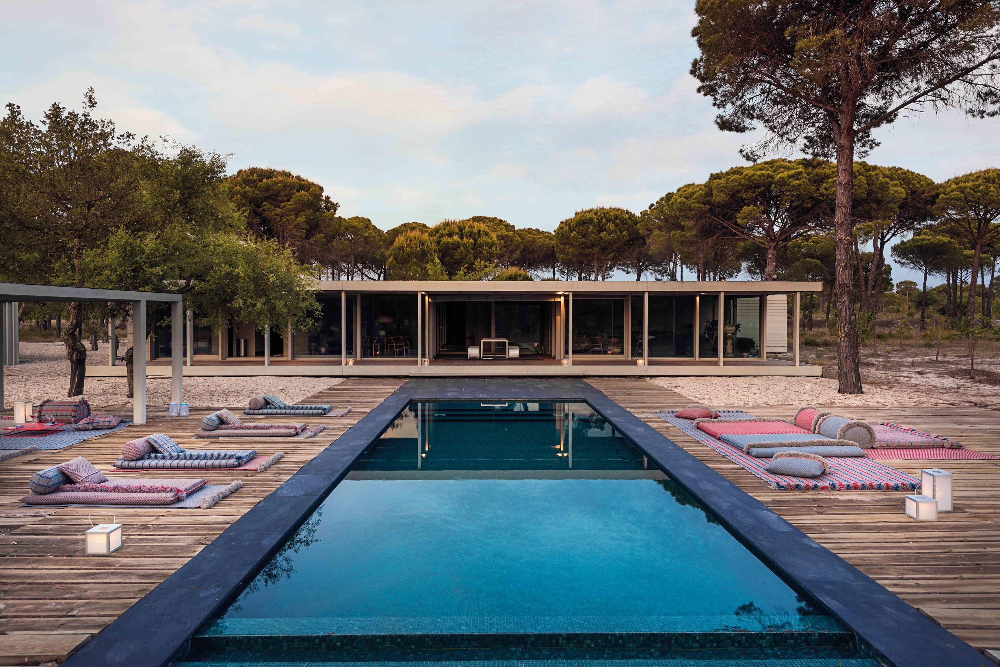 Наружная полипропиленовая цилиндрическая подушка с рисунком GAN Garden Layers ARCH-00115925 - Вид №5