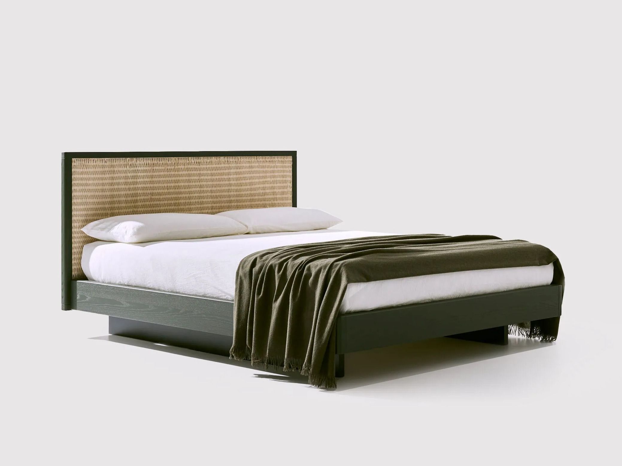 Деревянная двуспальная кровать с изголовьем из спинного мозга Bolzan Awase ARCH-00109002