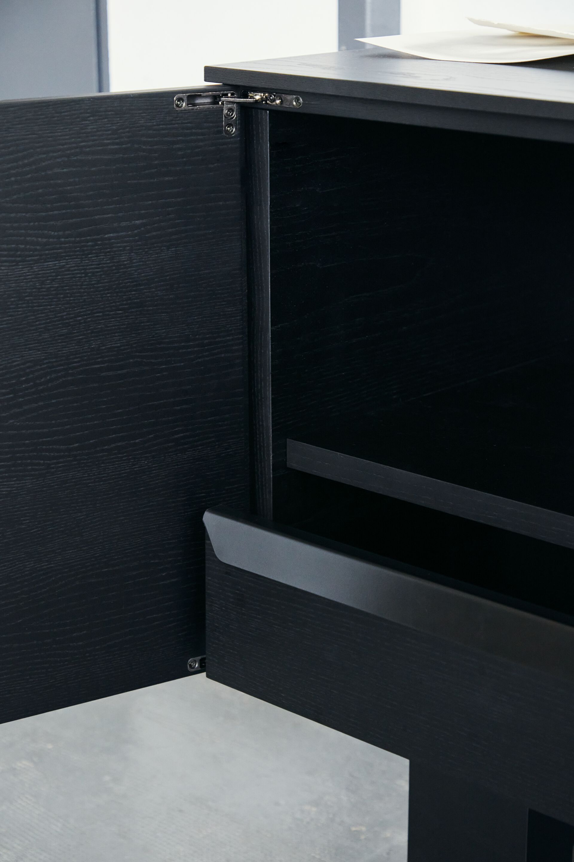 Шкаф из шпона ясеня с распашными дверями BD Barcelona Multileg ARCH-00094619 - Вид №9