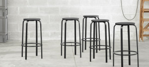 052905 Табурет Chico Ondarreta