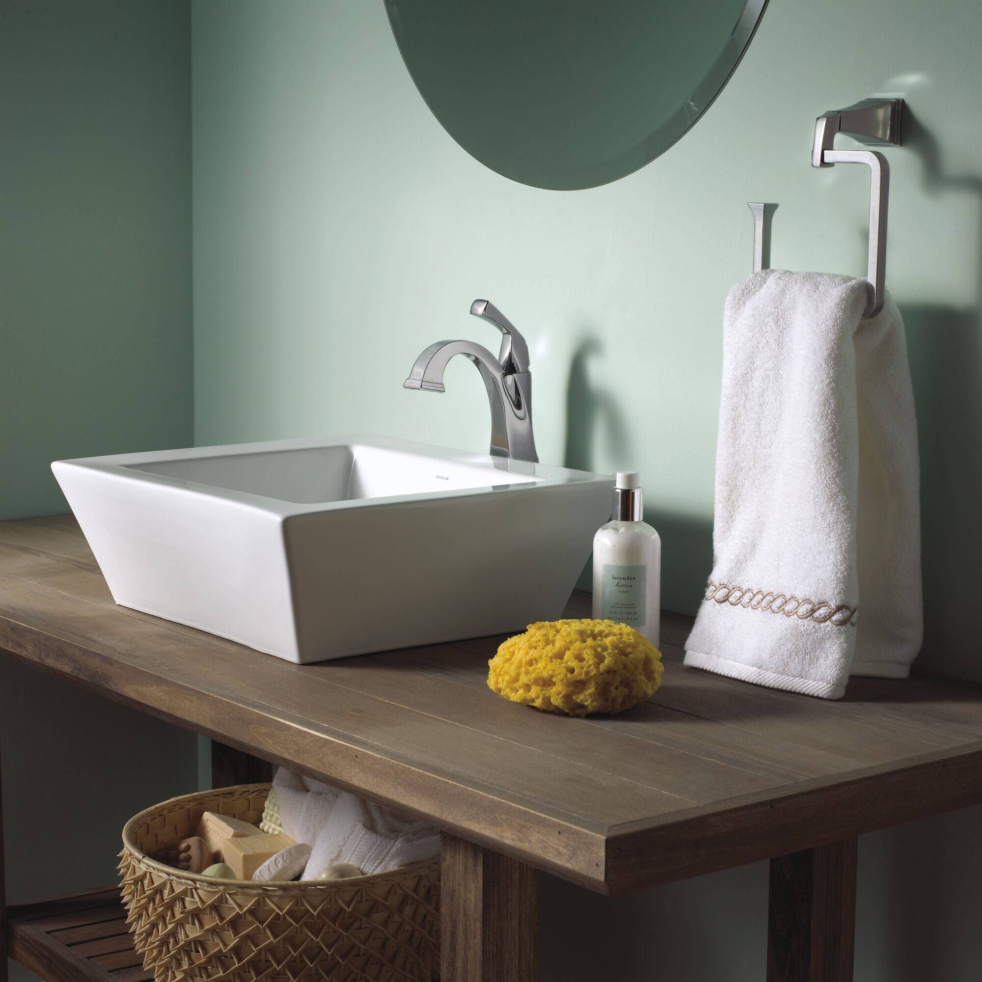 751-CZ-DST Смеситель для ванной комнаты с одной ручкой Delta Faucet Dryden Шампанское бронза  - Вид №1