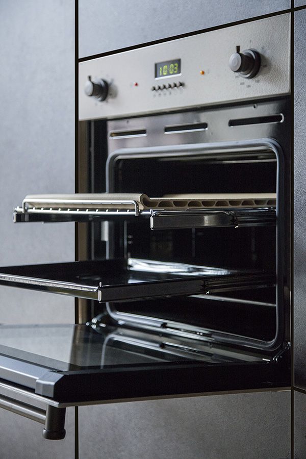 OKB 1082 CRA Встраиваемые электрические духовки / neo classic, серия " 1889", 59.5 х 59.5 x 56, электрическая, дисплей, 9 режимов, гриль, конвекция, телескопические направляющие, камень для пиццы, песочный+латунь Korting Korting 1889 Santreyd  - Вид №1