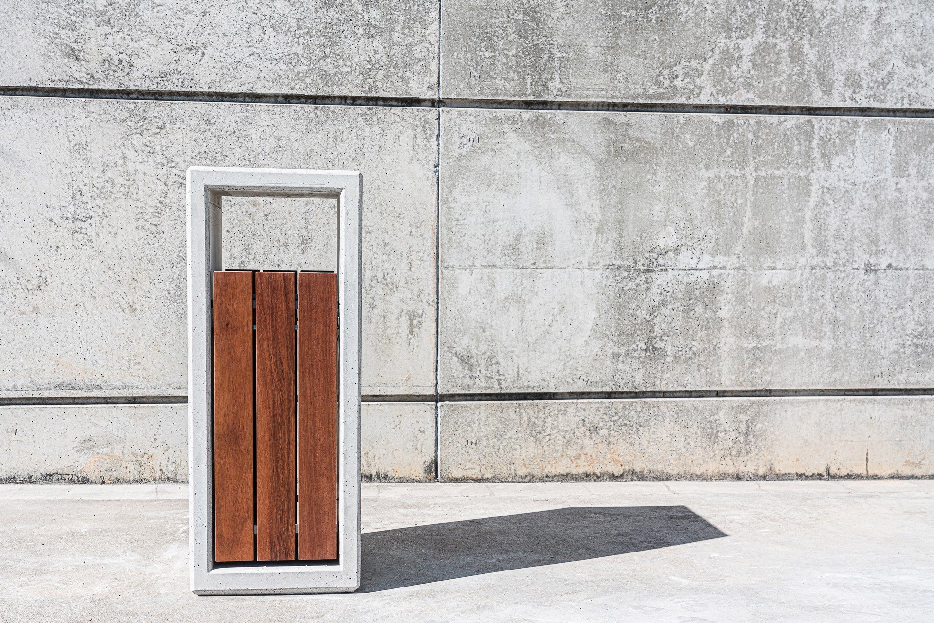 Деревянные и бетонные стойки для мусора SIT Outline ARCH-00083718 - Вид №1