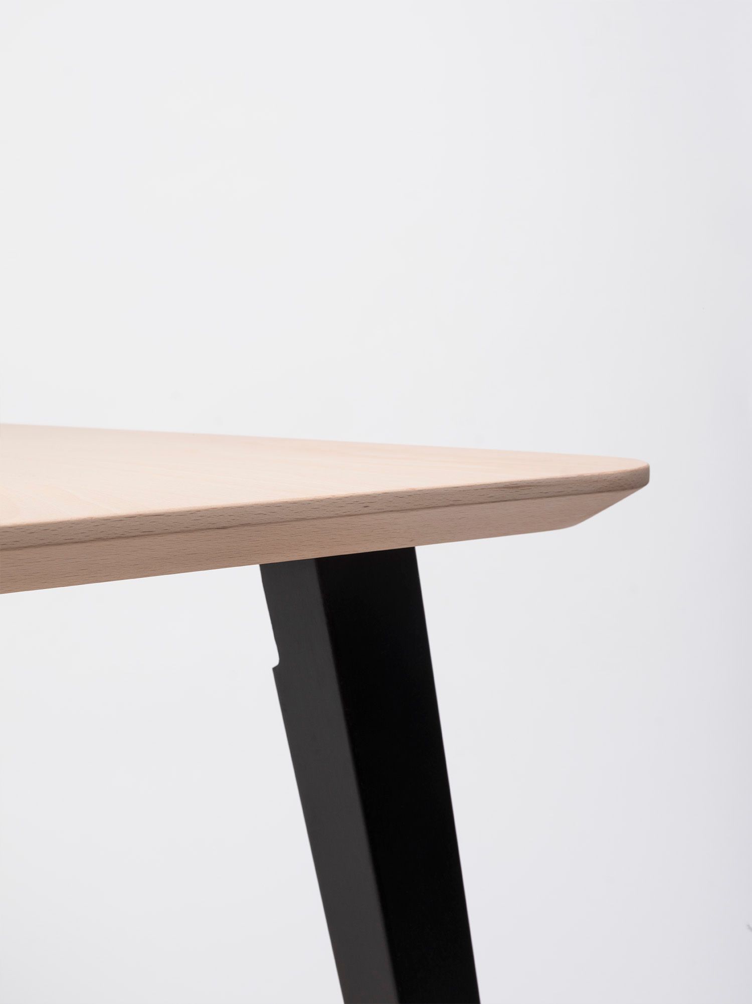 Квадратный стол из бука ONDARRETA Боб ARCH-00069430 - Вид №3