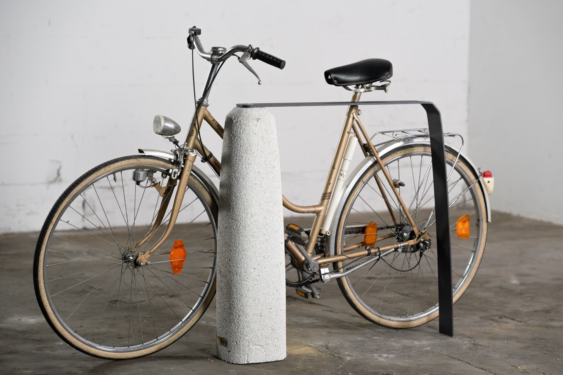 Бетонные и стальные велосипедные стойки Kremen ARCH-00036601 - Вид №6