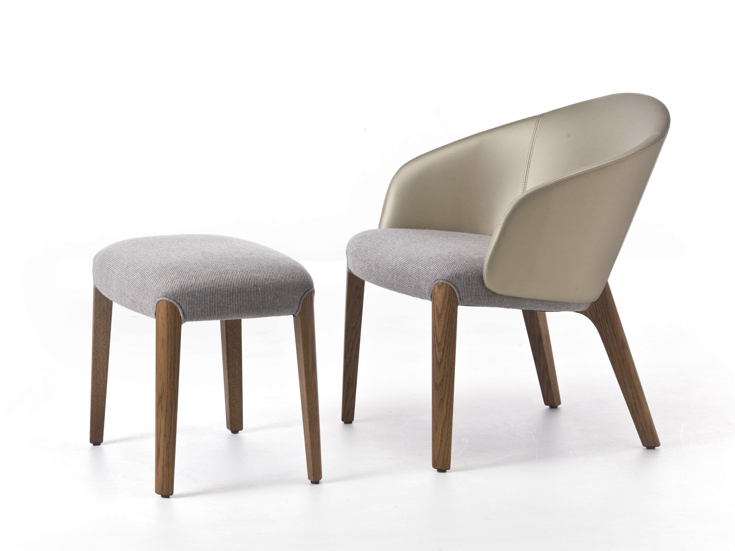 Тканевое кресло с подлокотниками Very Wood Bellevue ARCH-00095120 - Вид №2