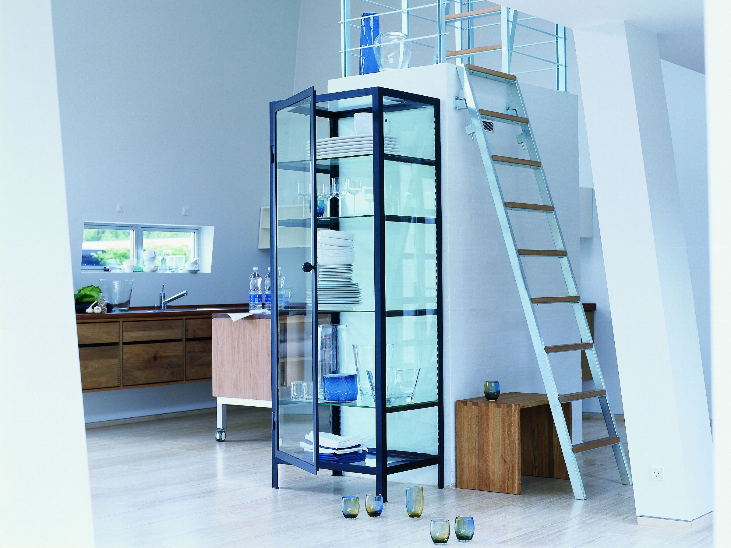 Витрина со встроенным освещением LAMBERT SCHNEEWITTCHEN ARCH-00023550 - Вид №3