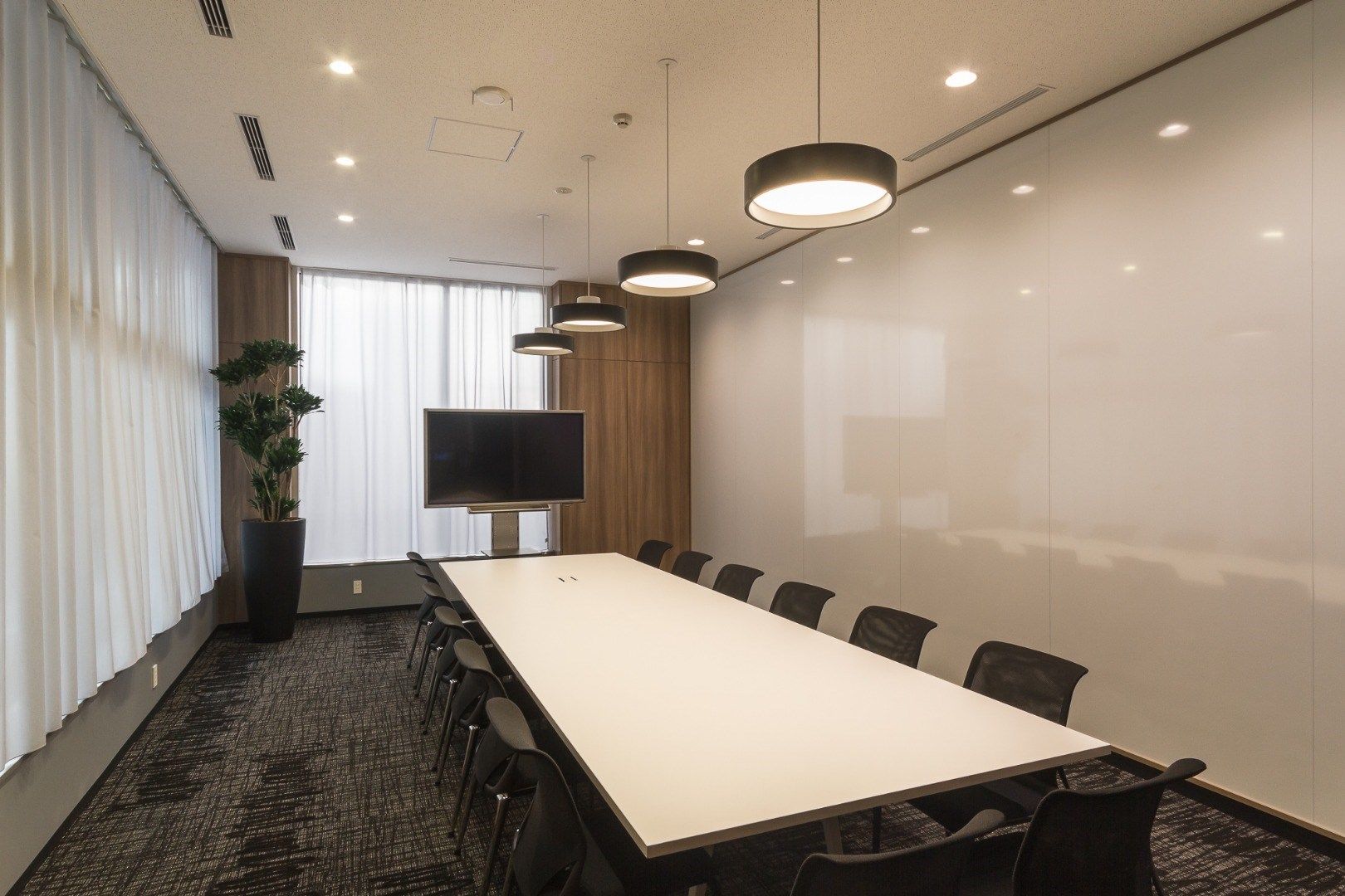 Светодиодный подвесной светильник Louis Poulsen LP CIRCLE ARCH-00017254 - Вид №3