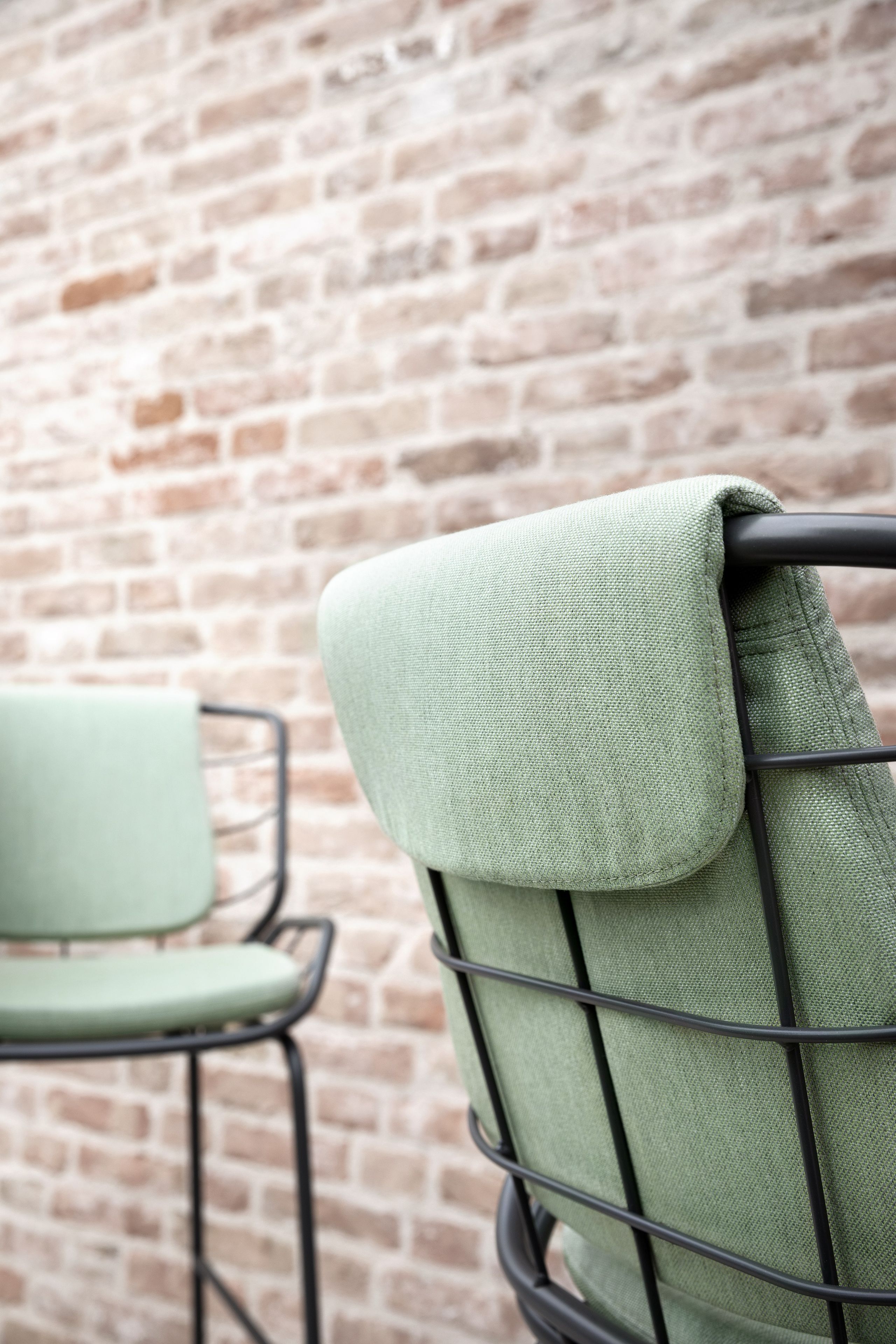 Металлический мягкий табурет с подставкой для ног со спинкой TrabA' Кожа ARCH-00045469 - Вид №22