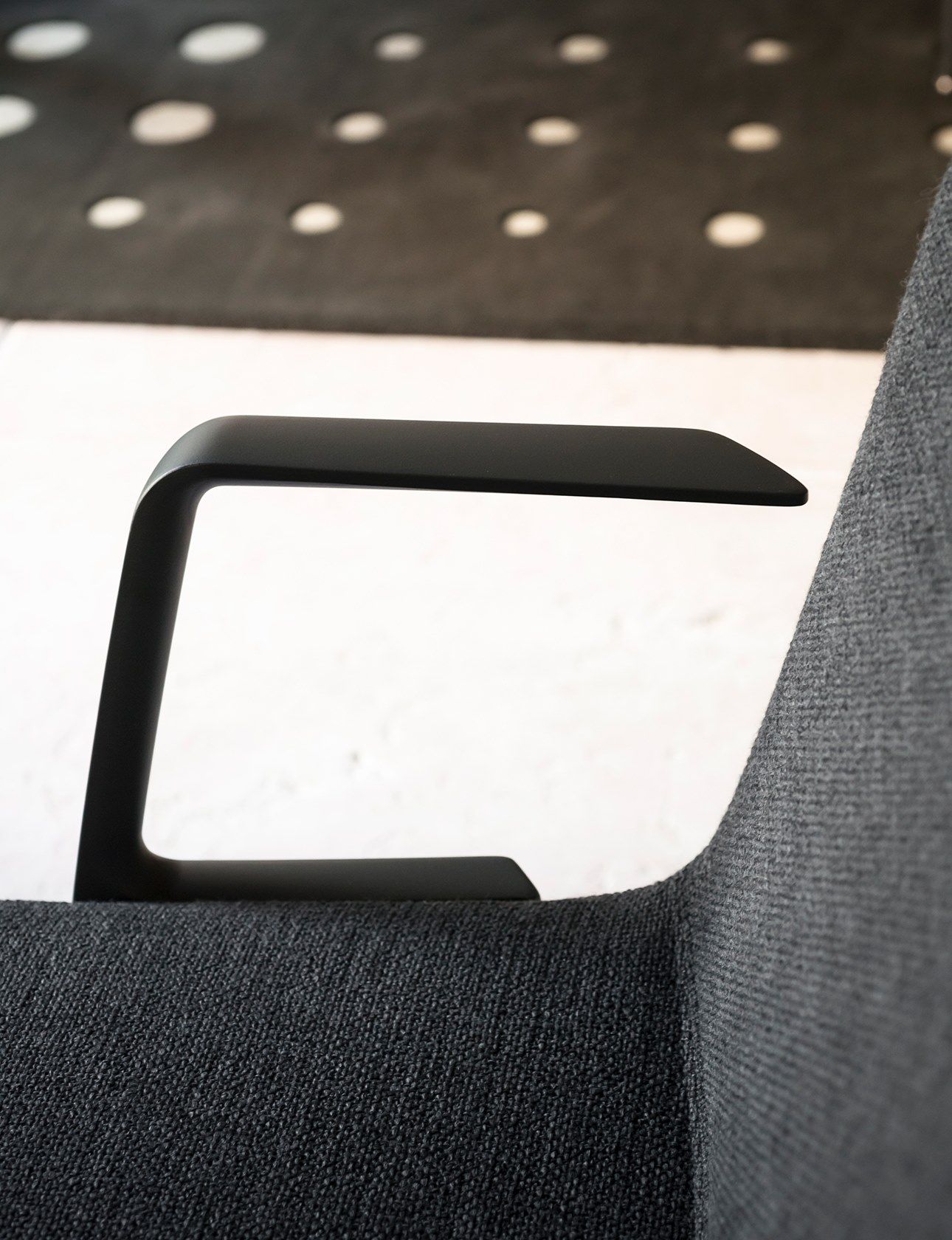 Поворотный операционный офисный стул с подлокотниками на насесте Desalto CALUM OFFICE TASK ARCH-00088676 - Вид №5