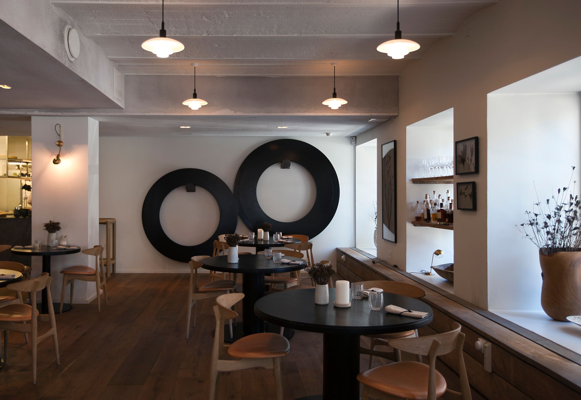 Подвесной светильник из опалового стекла Louis Poulsen ARCH-00099809