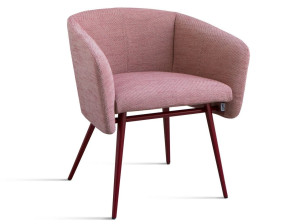 Тканевый стул с подлокотниками